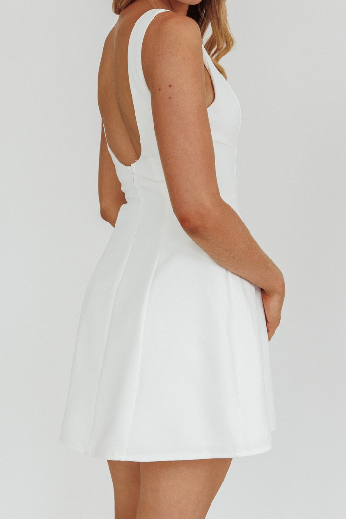 white christmas dresses Zapaka Women White Graduation Dress Spaghetti Straps Open Back Cocktail Dress, White / L white christmas dresses Zapaka Women White Graduation Dress Spaghetti Straps Open Back Cocktail Dress, White / L